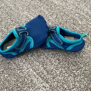 The Children’s Place Baby Water Shoes
